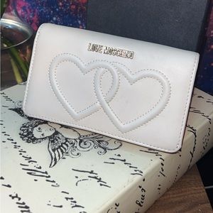 Love ❤️ Moschino Wallet